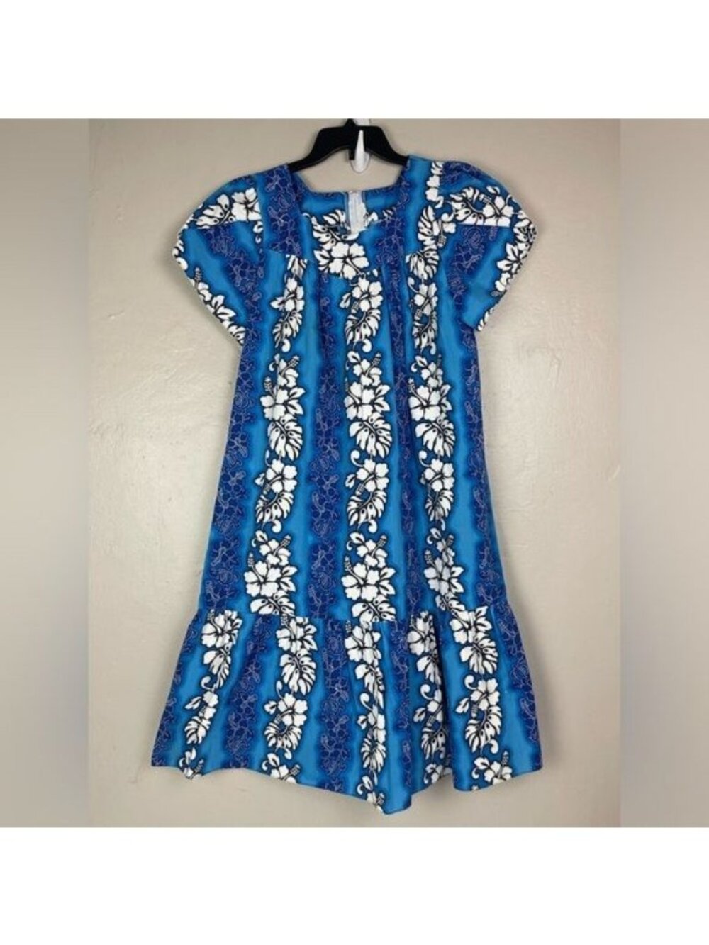 Royal Creations Hawaiian Blue Floral Turtle Dress Medium USA vtg tropical